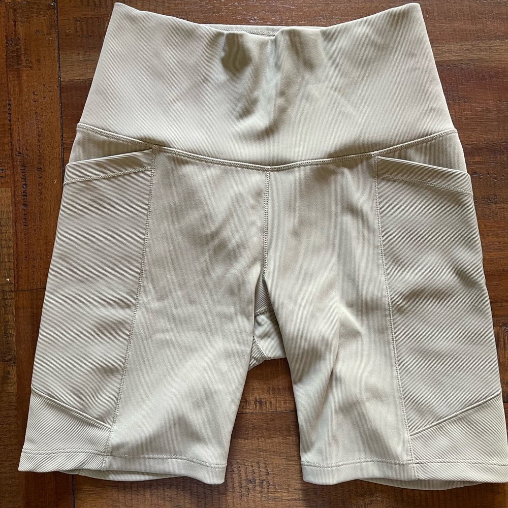 Calia by Carrie Underwood athletic shorts